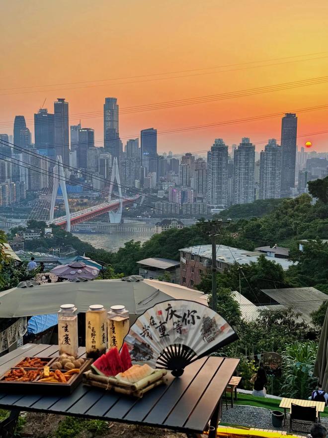 重庆得信任的导游：四日游路线长江游轮+山城步道家庭游优选(图2)