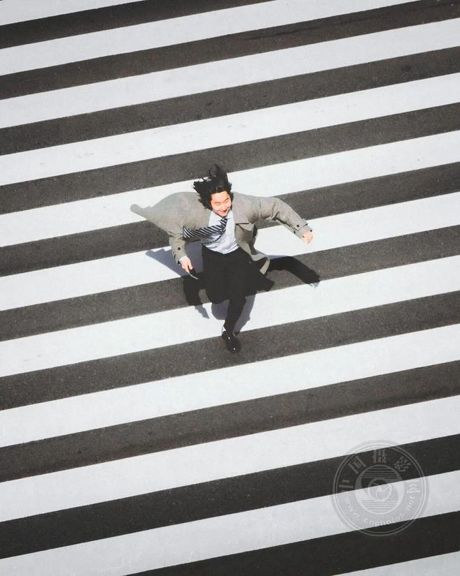 捕捉世界的偶然与诗意2025年世界街头摄影奖获奖公布（三）(图9)